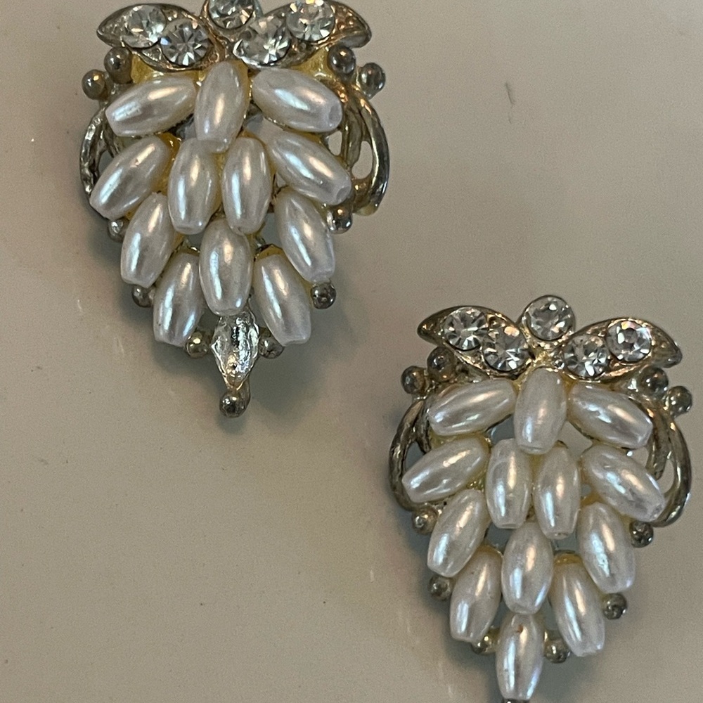 Vintage Seed Bead Rhinestone Post Back Earrings
